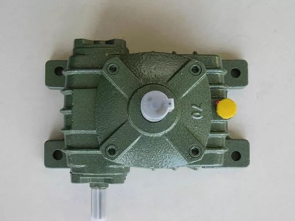 泰興減速機(jī),減速機(jī),泰興減速機(jī)廠(chǎng),江蘇泰強(qiáng)減速機(jī)有限公司