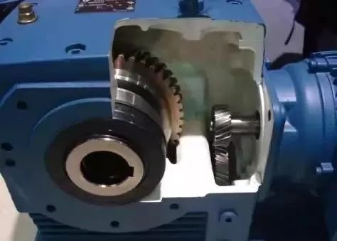 泰興減速機(jī),減速機(jī),泰興減速機(jī)廠,江蘇泰強(qiáng)減速機(jī)有限公司